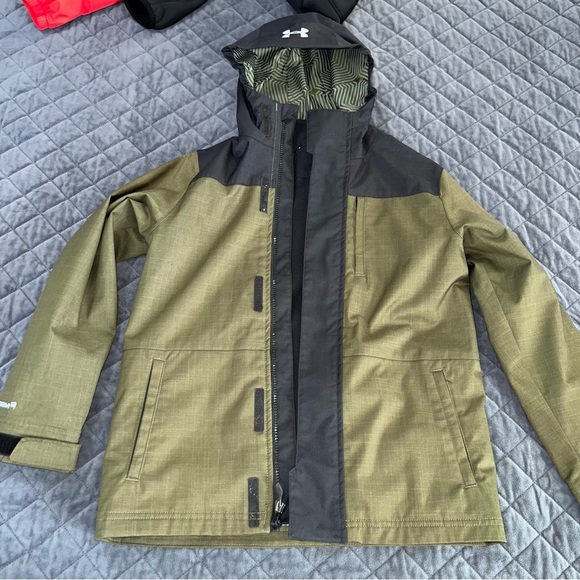Under Armour Boys Jacket Bundle Lot Sweater Rain Jacket Medium Large 3 Pc C1 - Picture 2 of 10